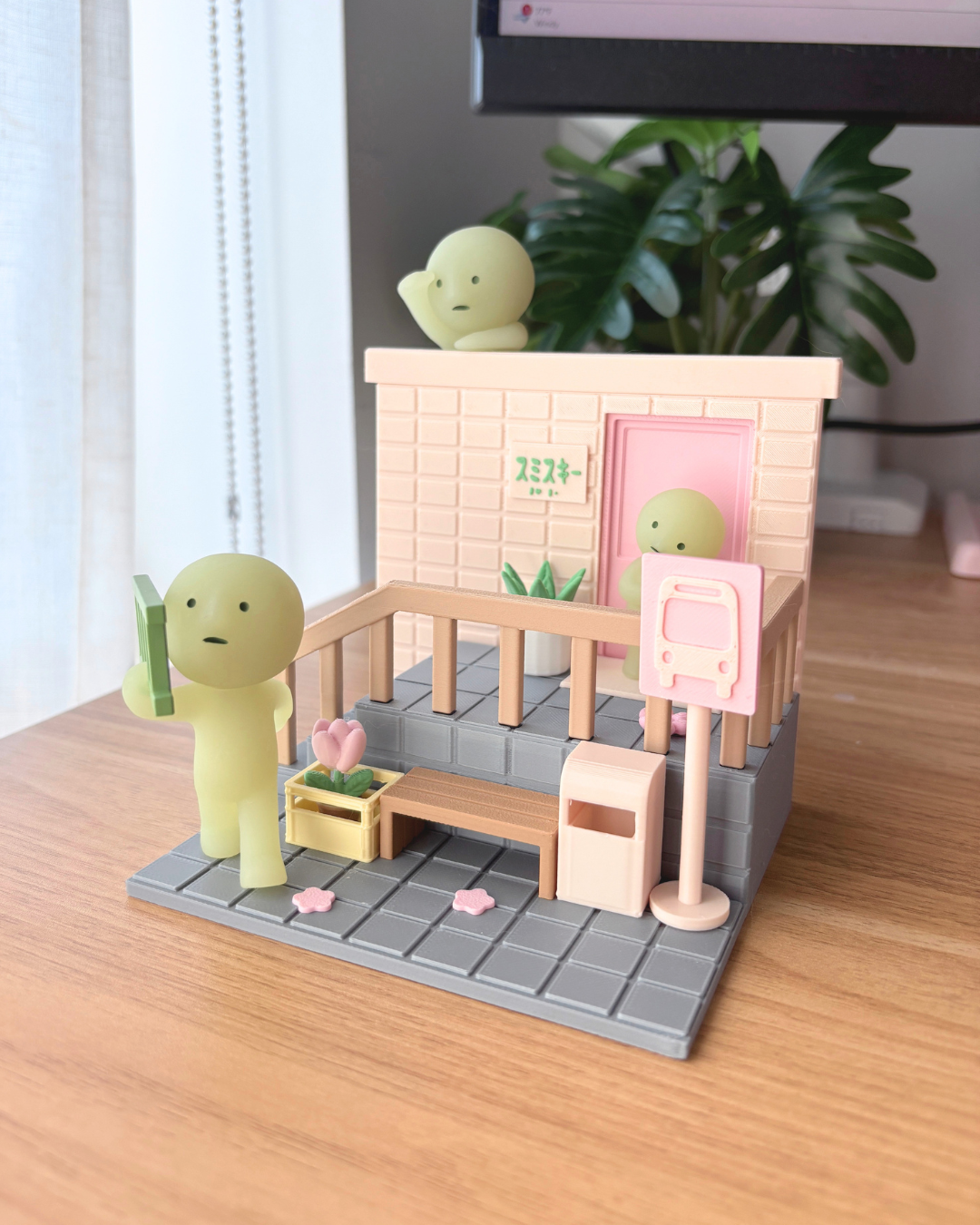 Doorstep Figure Display