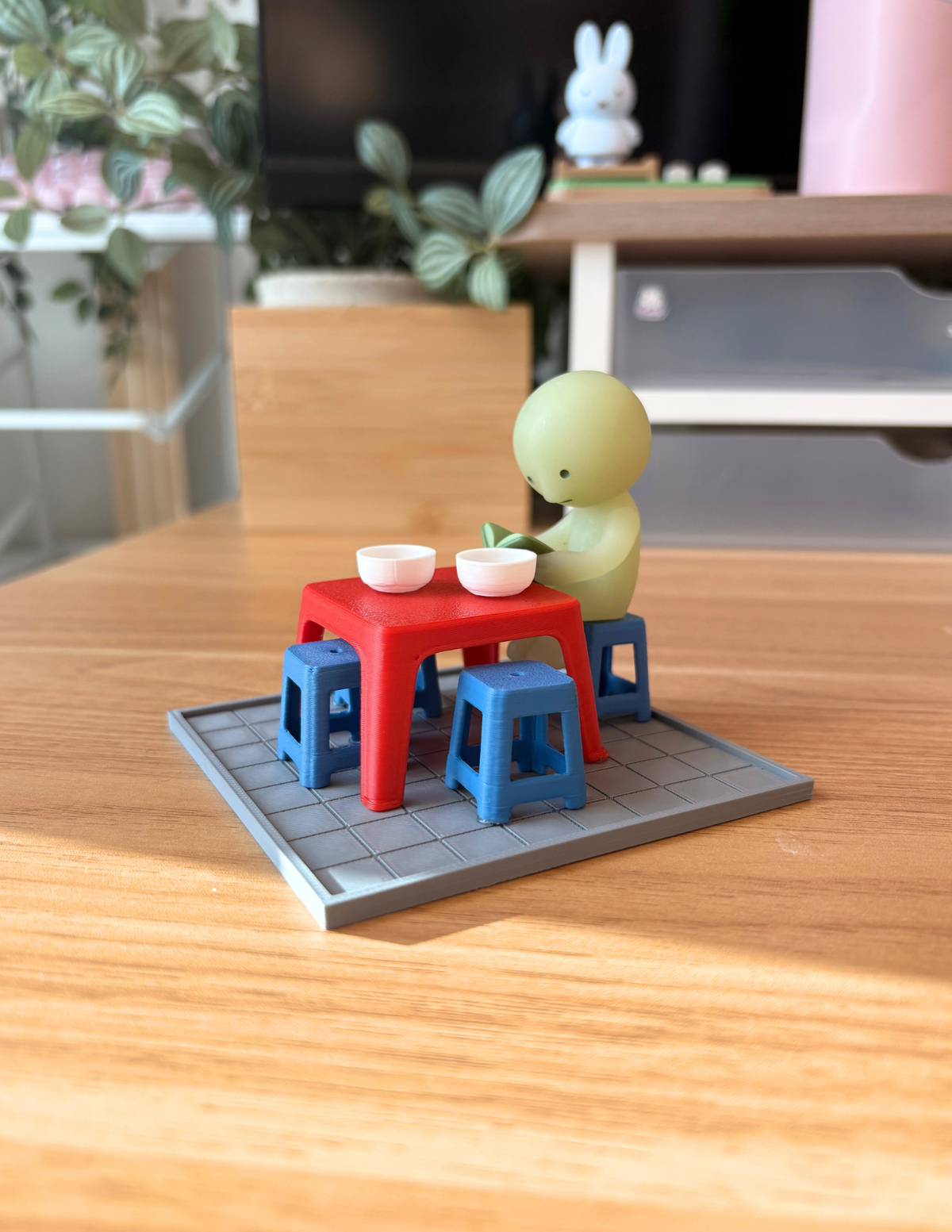Tiny Gathering / Smiski Display Scene